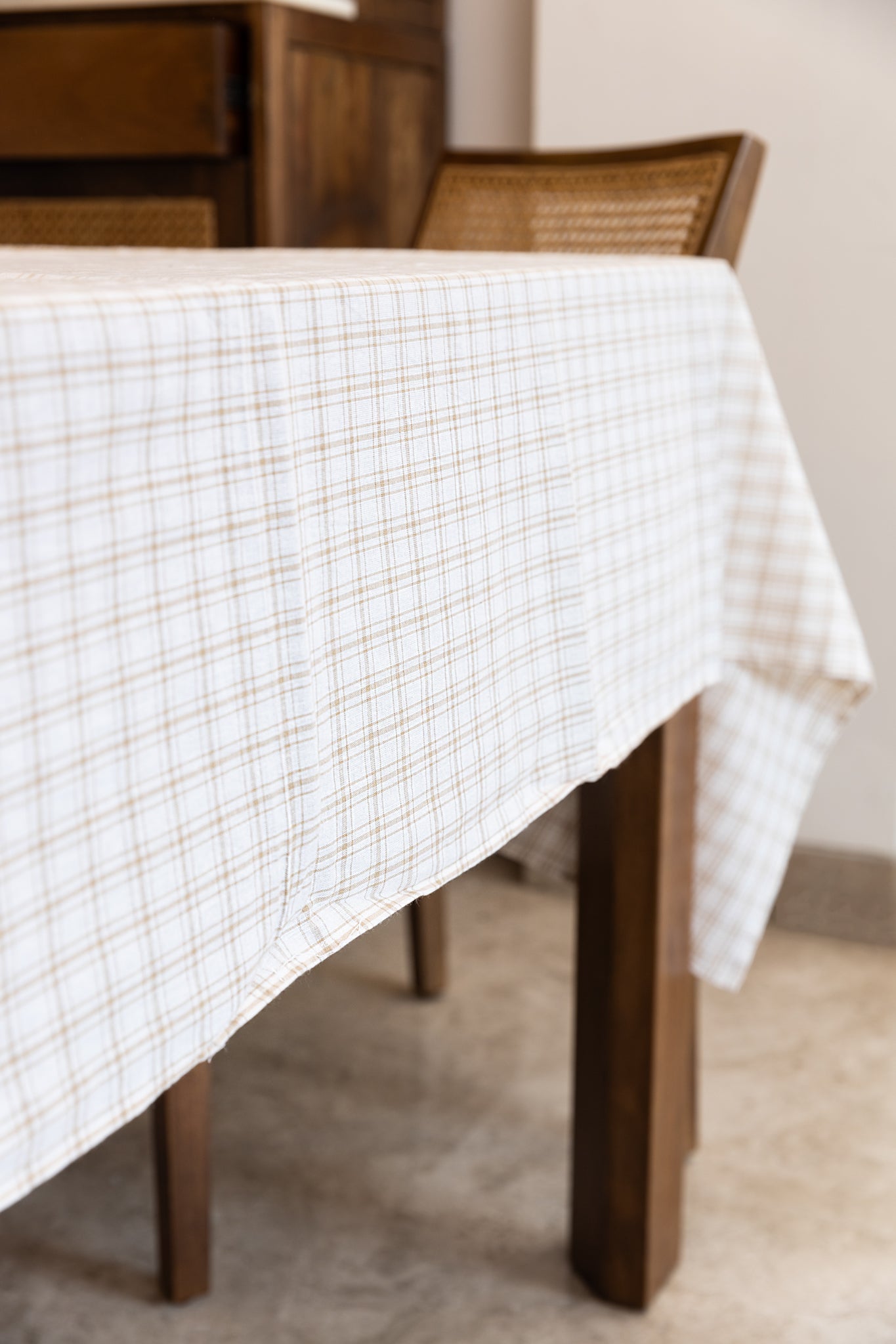 Almond Biscotti Check Tablecloth