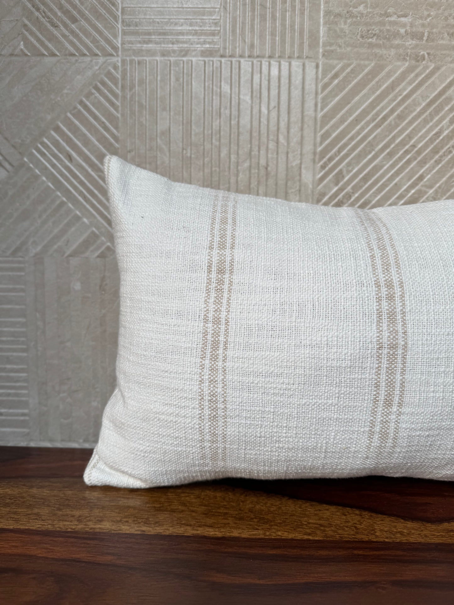 Côte Neutre Stripe Cushion cover
